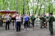 Военно-духовой оркестр в сквере ГДО. 01.06.2015
